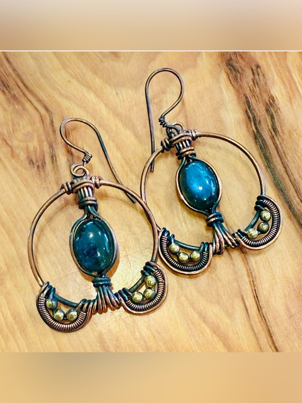 Handmade Copper and Labradorite Stone Earrings